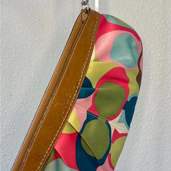 Coach Signature C Sateen Large Wristlet - Picture 3 of 9